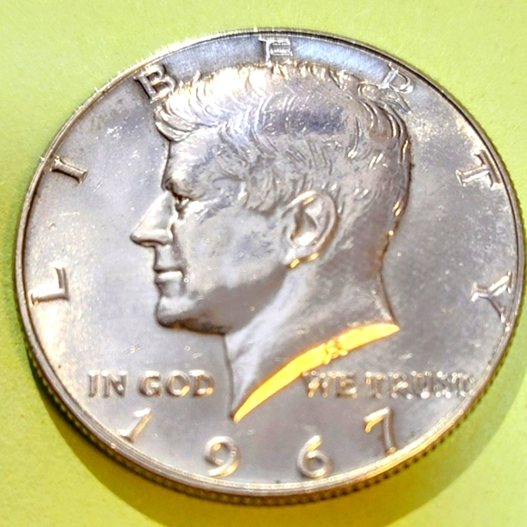 1967 40% Silver Kennedy Half Dollar Coin In Very Good Circulated Condition. - Picture 1 of 2